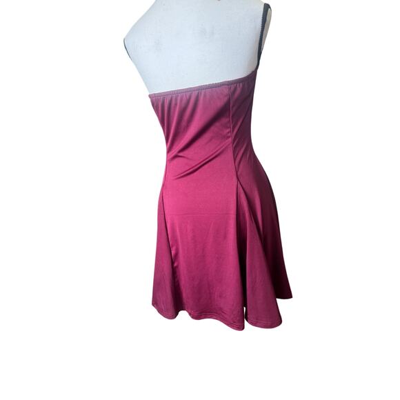 Small Burgendy summer dress. Polyester spandex mix. New w tags summer athletic - Picture 5 of 8